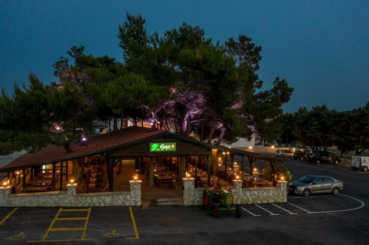Hostel & Rooms Vagabundo Gajac Экстерьер фото